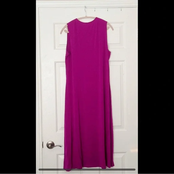 Plus Size Raspberry Tunic - Picture 3 of 3